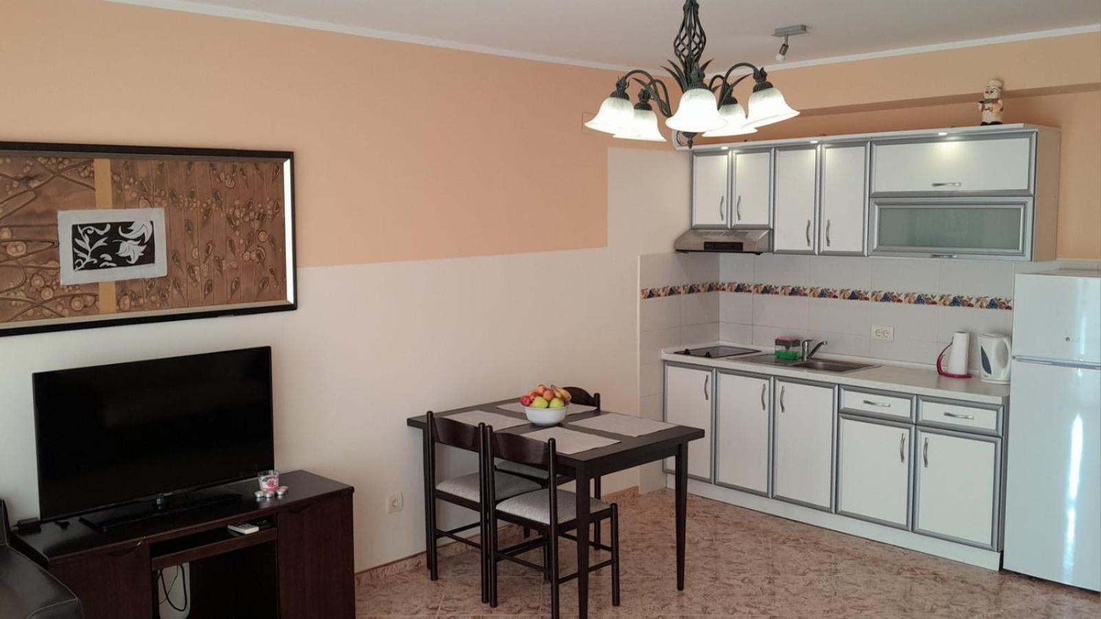 Fidel Apartments Круче Экстерьер фото